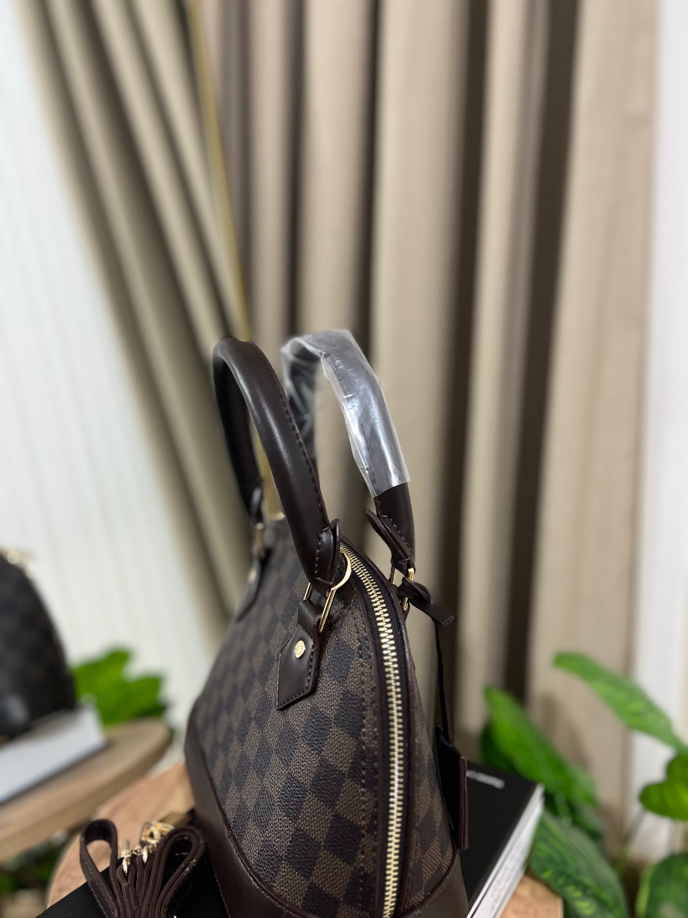 AURA LV BAG